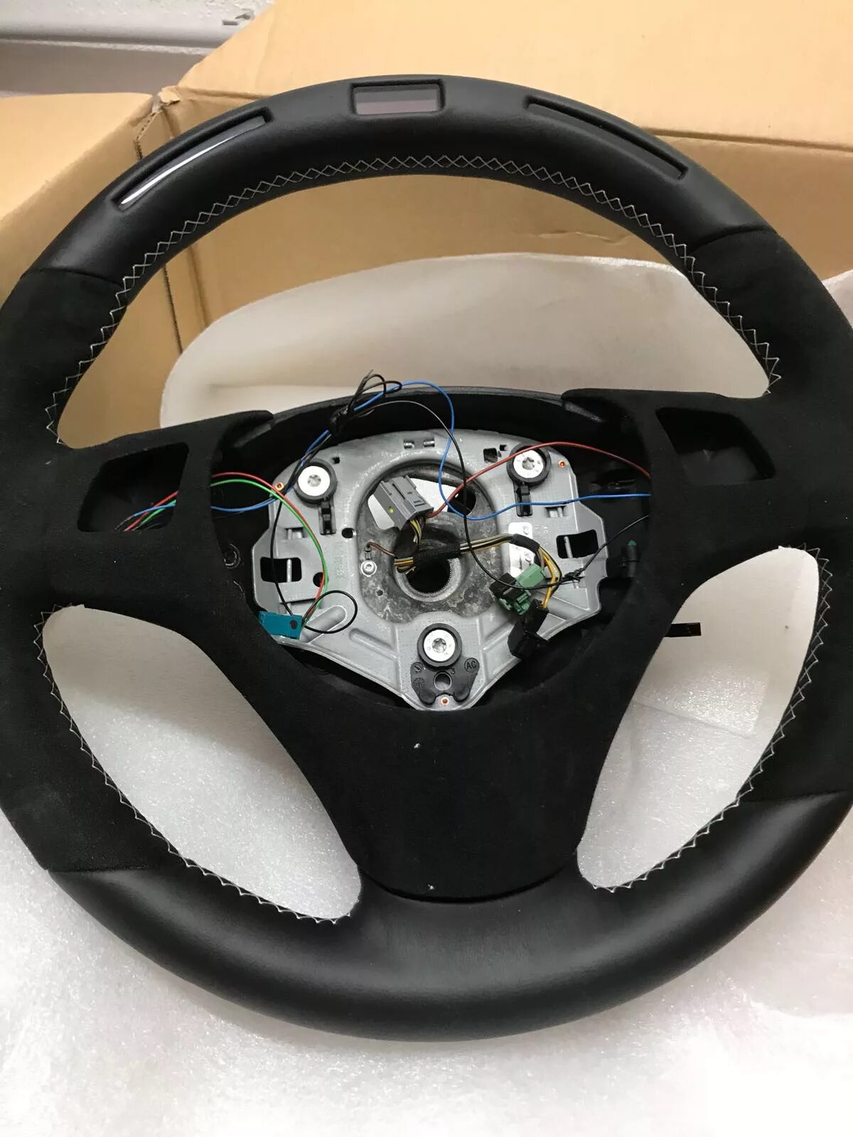 Обтяжка руля натуральной кожей. Перетяжка руля натуральной кожей. Саморуль. Thrustmaster t150 ferrari wheel force. Руль дэу ланос.