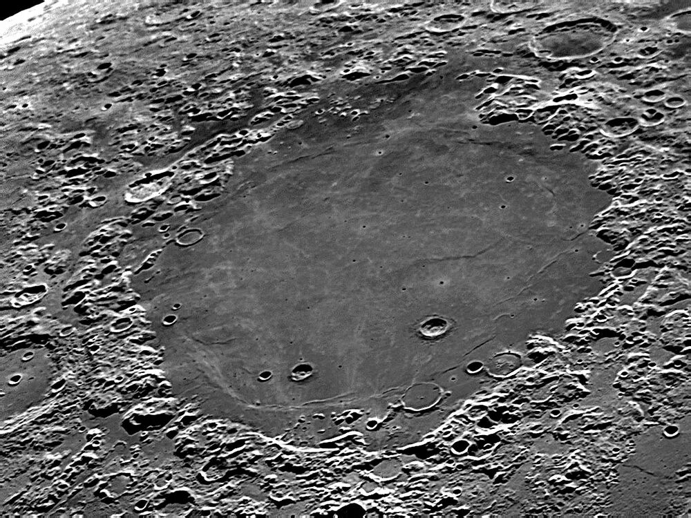 Море спокойствия на луне. Геликон (лунный кратер). Лунное море ясности. Апполо 11 на луне. Снимки луны.