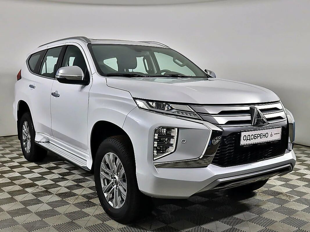 Mitsubishi pajero sport 2020. Паджеро спорт 2020. Мицубиси Паджеро спорт 2020. Митсубиси Паджеро спорт 2022 белый. Mitsubishi Pajero Sport белый 2020.