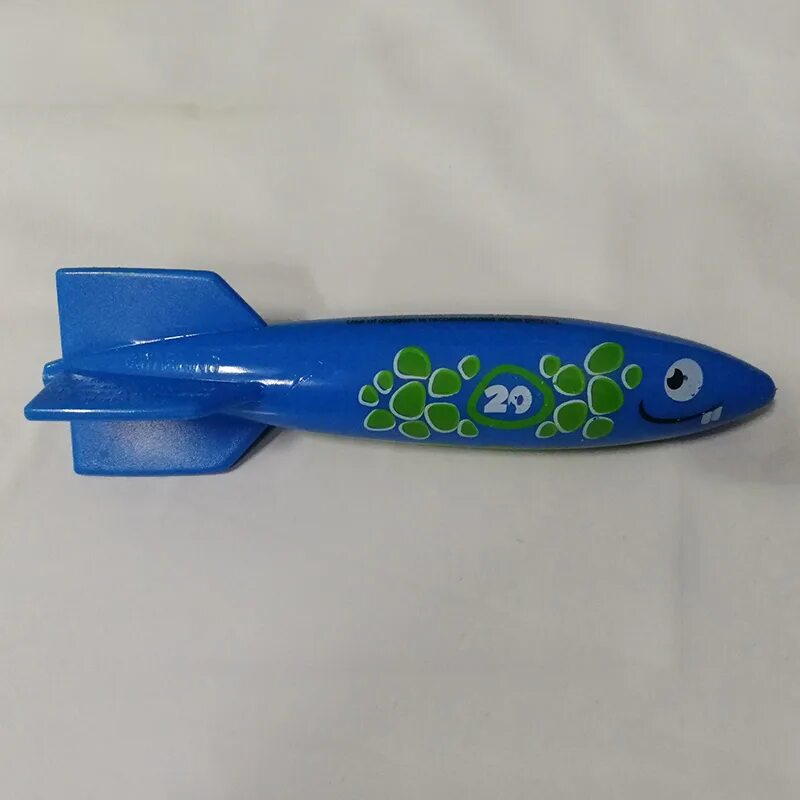 Дети торпеда. Водный метатель игрушка 2011. Водный метатель игрушка 2011 планшет. Торпеда детская для запуска в воде.