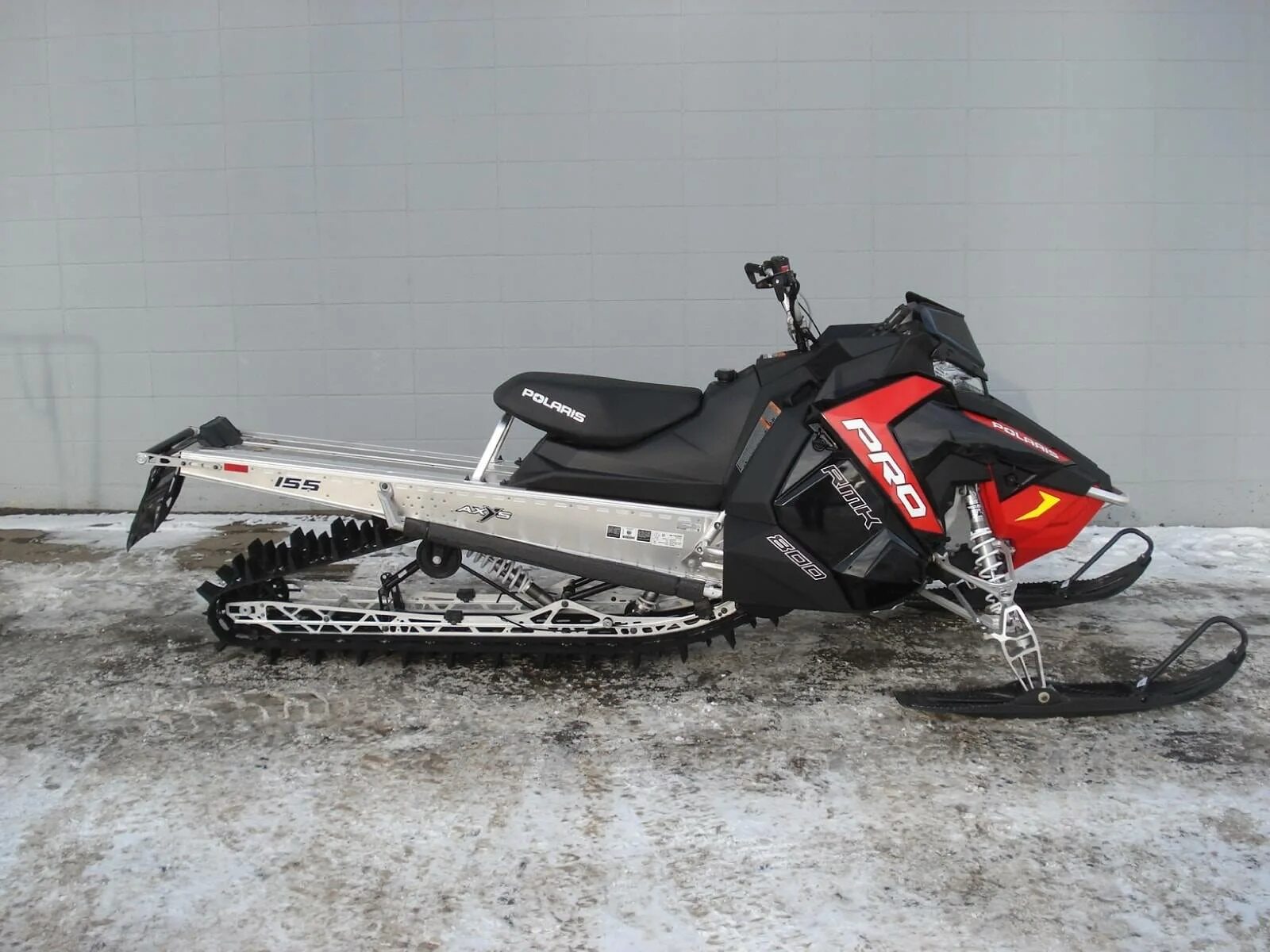 Polaris pro rmk 2014. Сненоход полярис мрк 800. Polaris rmk 800. Polaris pro rmk 800. Снегоход polaris rmk 900.