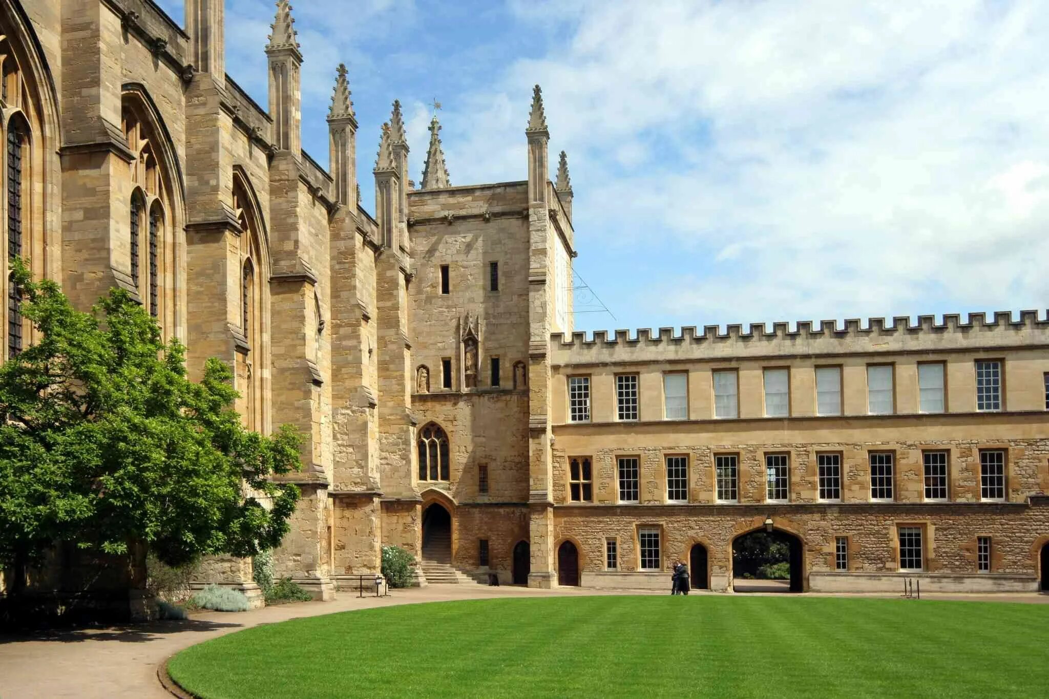 Oxford picture. Оксфорд Англия университет. Великобритания • Оксфордский университет — Англия. Англия графство Оксфордшир Оксфорд Оксфордский университет. Оксфорд университет 1096.