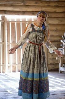Русский женский сарафан