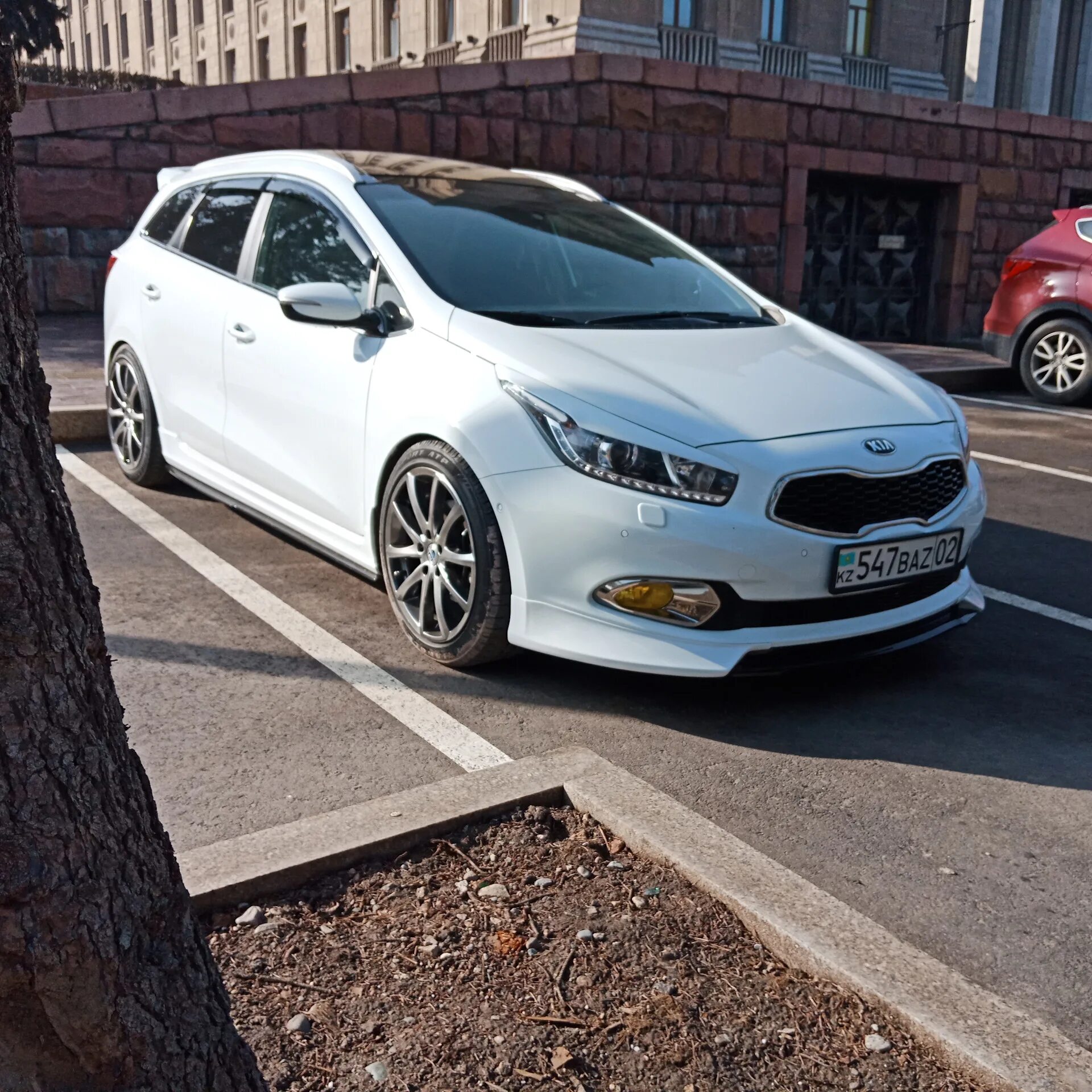 Kia Ceed 2 SW. Kia Ceed JD SW r18. Kia Ceed JD универсал r18. Kia Ceed SW r17. Сид универсал тюнинг