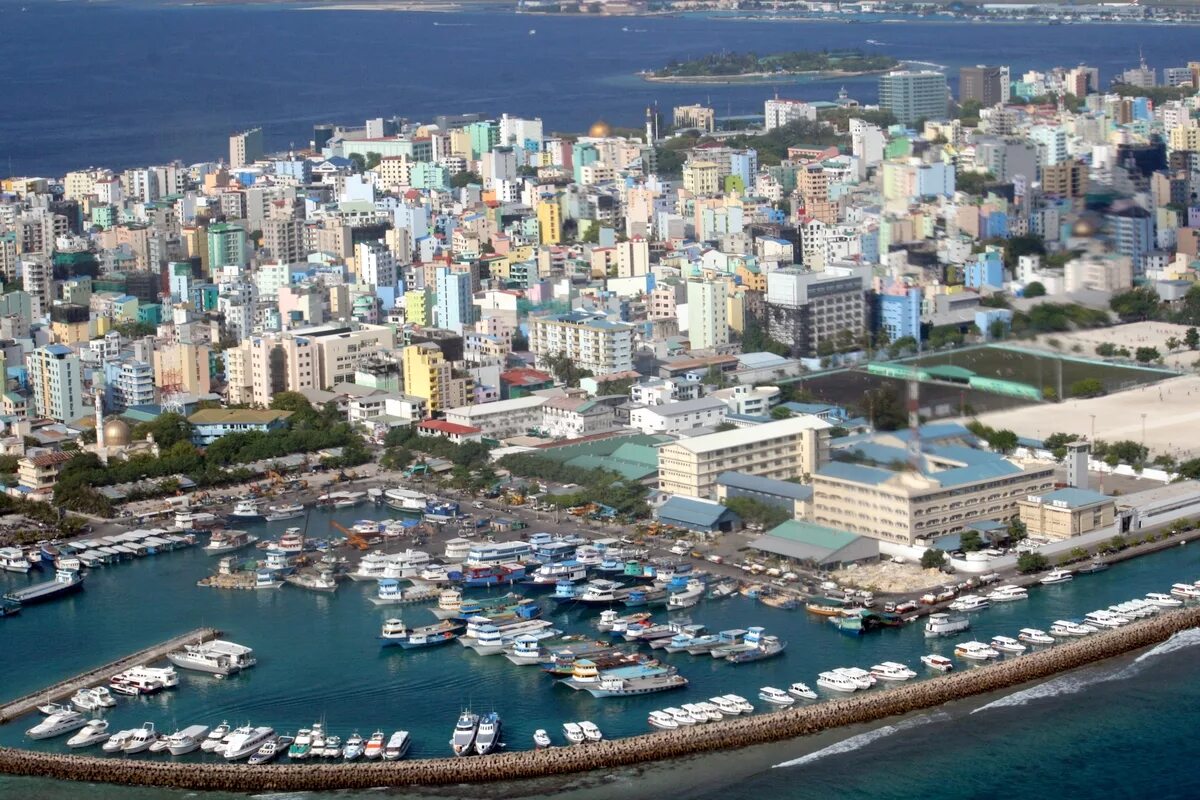 Male город. Город Мале Мальдивы. Столица Мальдивской Республики. Мале город в океане столица Мальдивской Республики. Площадь Мале Мальдивы.