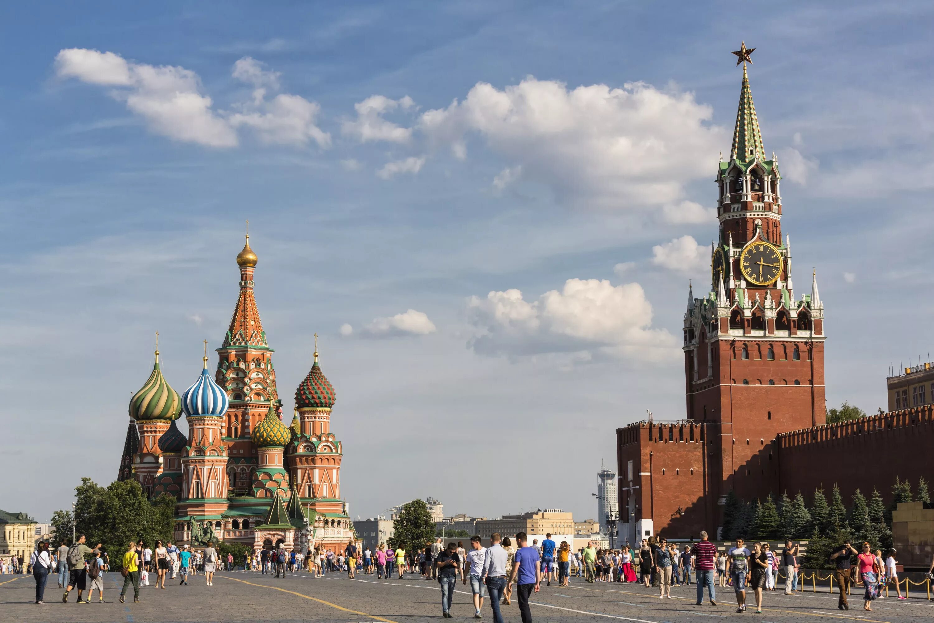 Красная площадь. Достопримечательности Москвы. Красная площадь фото. Красивые виды Кремля.