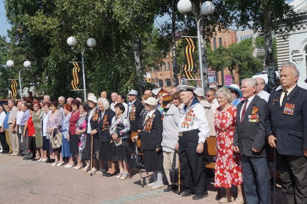 Памятник погибшим на войне 70 лет. Парад 2 сентября 1945 Уссурийск. Сценарий митинга на 23 февраля у памятника