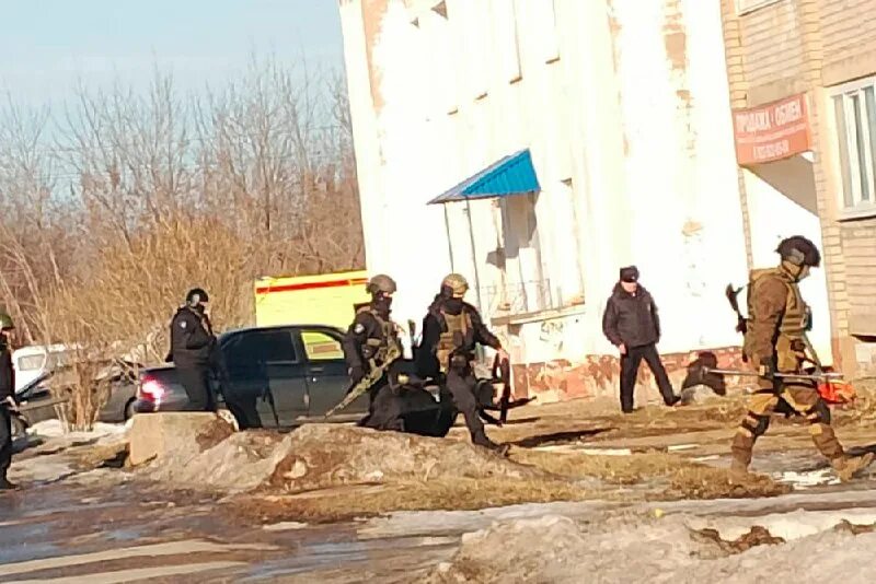 Сгоревшая поляна. Вятские поляны новости происшествие. Пожар в вятских полянах. Микрорайон западный вятские поляны. Вятские поляны новости происшествие.