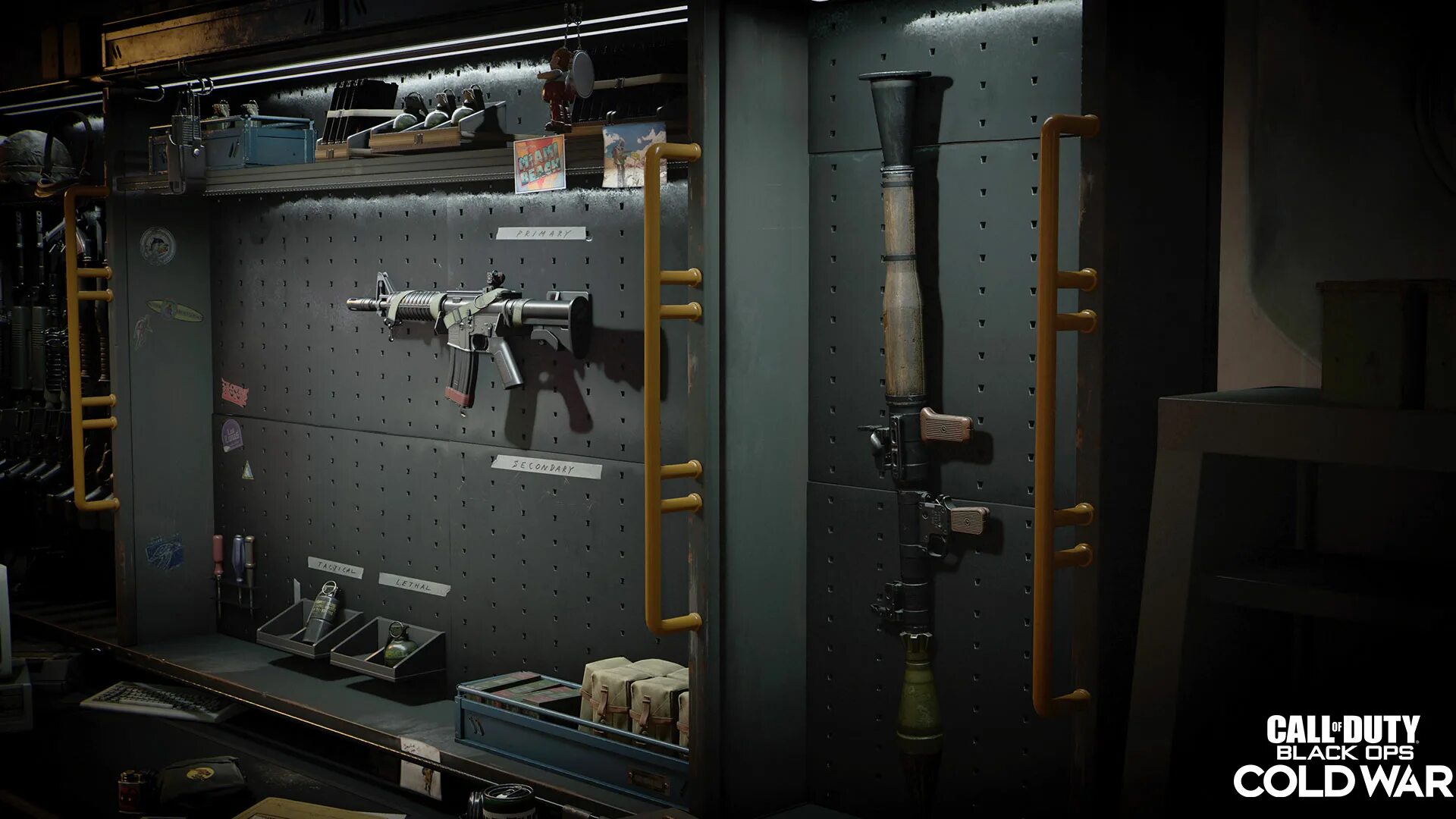 Расшифровка дискеты в call of duty. Оружие black ops cold war. call of duty black ops cold war оружие 2025. call of duty cold war оружие. варгес black ops cold war.