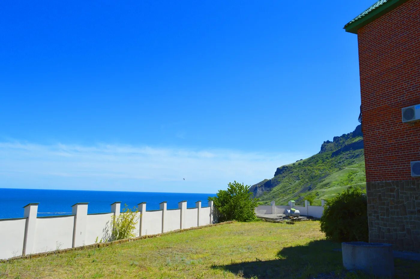 коктебель крым переулок серова. коктебель домики. апартаменты dim крым коктебель. коктебель эллинги у моря. море дом коктебель.