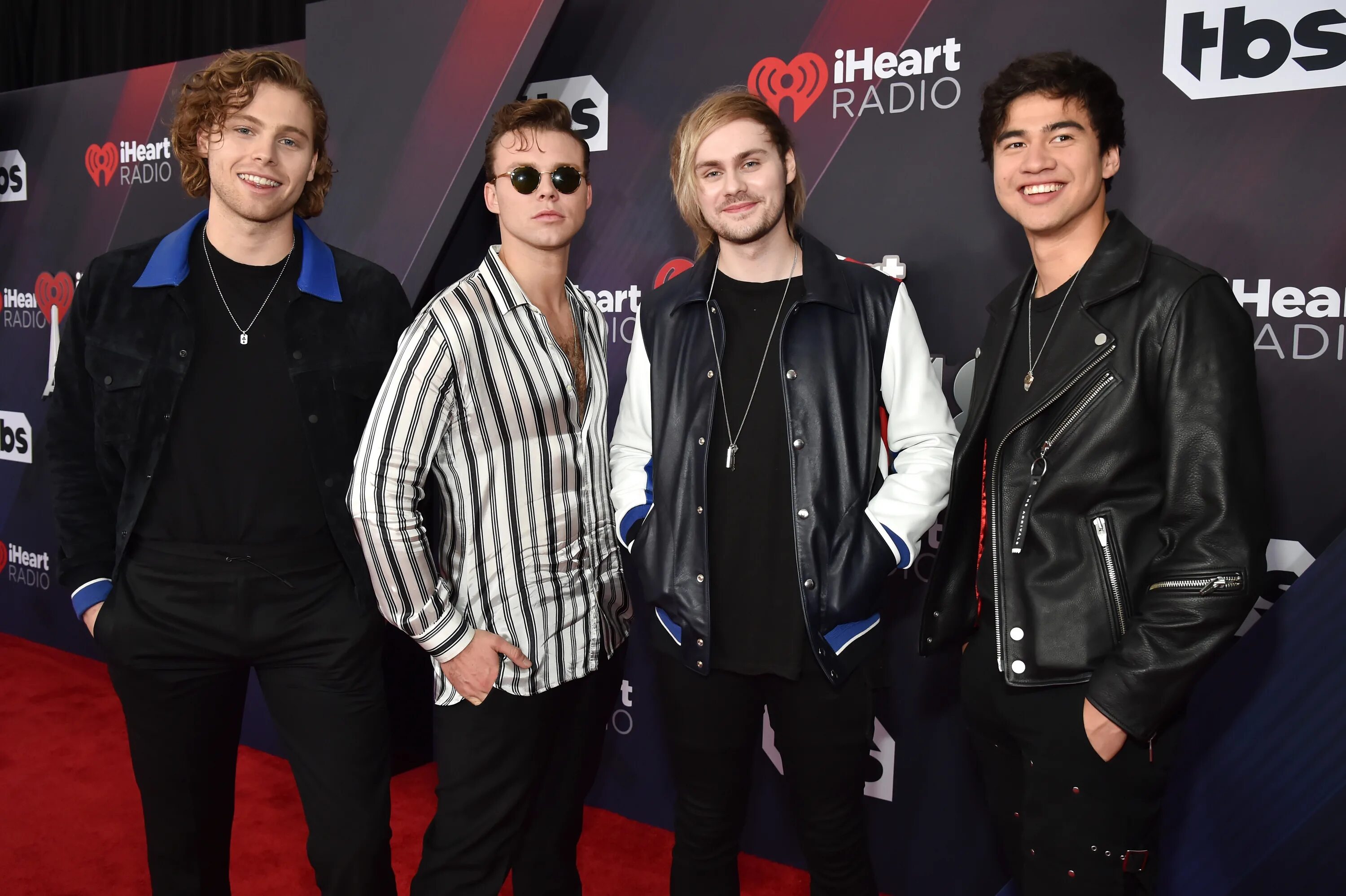 Песня seconds of summer. Эштон 5 seconds of Summer. Каллум 5sos. 5 Секонд ту саммер. 5sos heights.