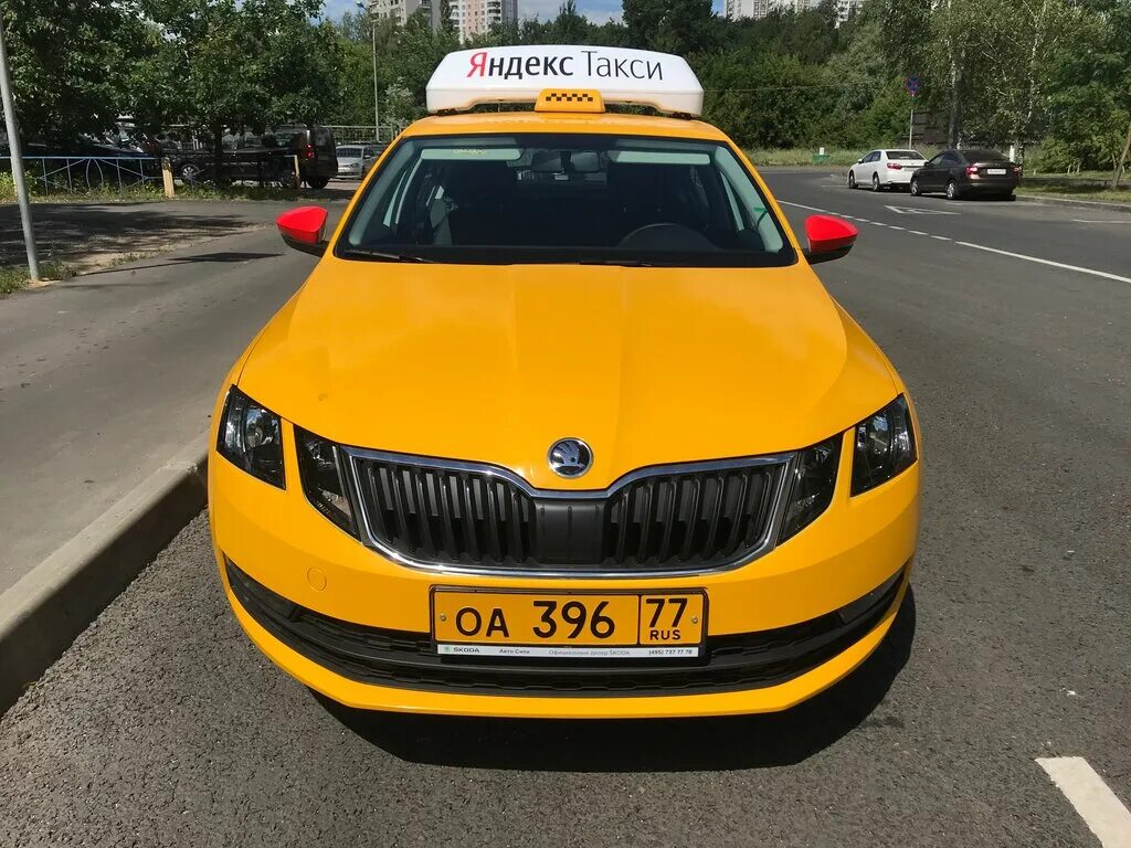 Такси 495. Skoda Octavia Taxi.