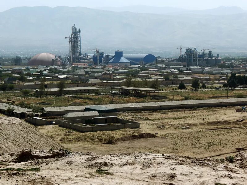 Ёвон таджикистан население. Город евон в таджикистане. Парк таджикистан город яван. Таджикистан бедные города. Таджикистан город яван.