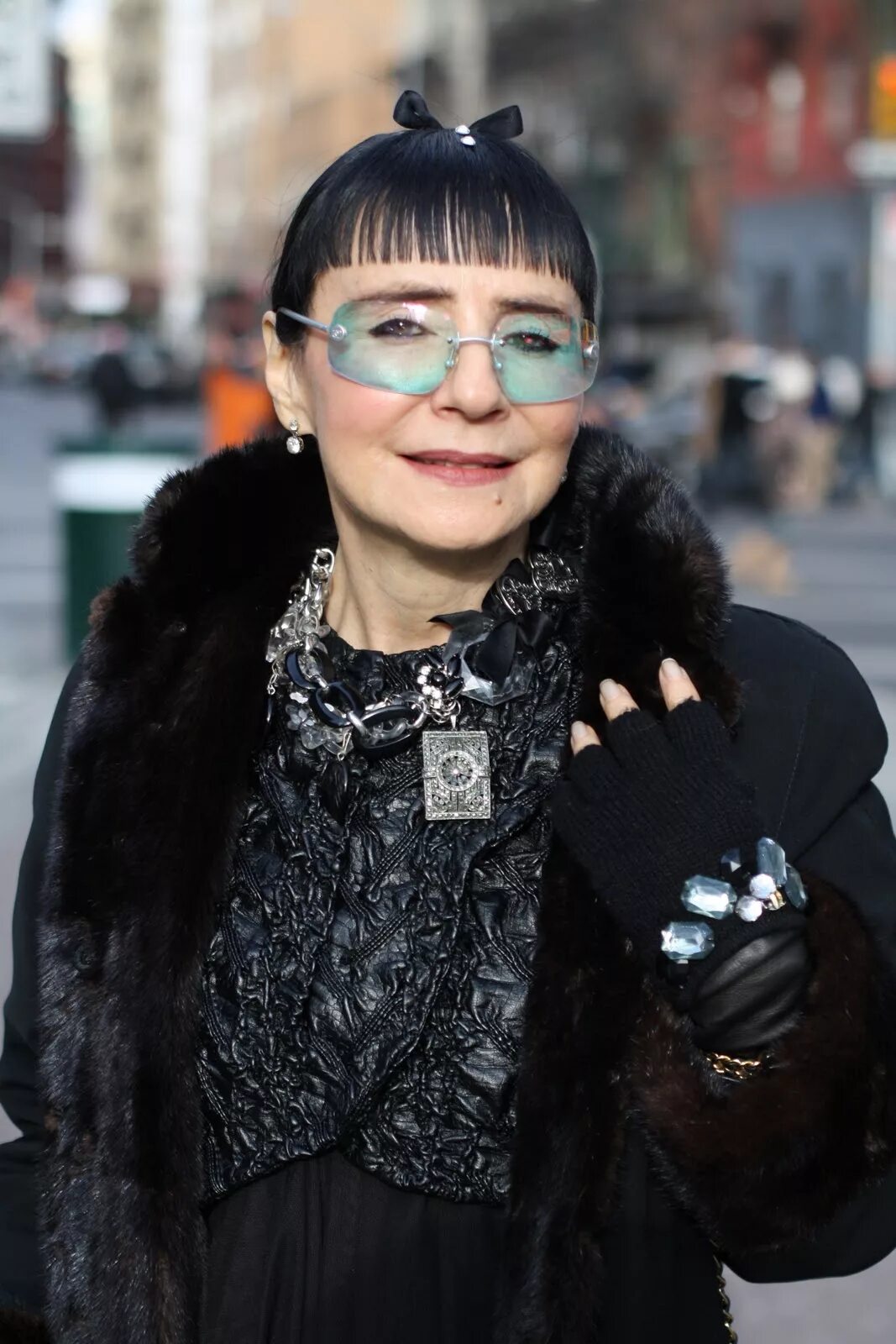 Интеллигентная женщина. Элегантная женщина в возрасте. Элегантная женщина в возрасте. Шляпы коко шанель. Ари сет коэн.