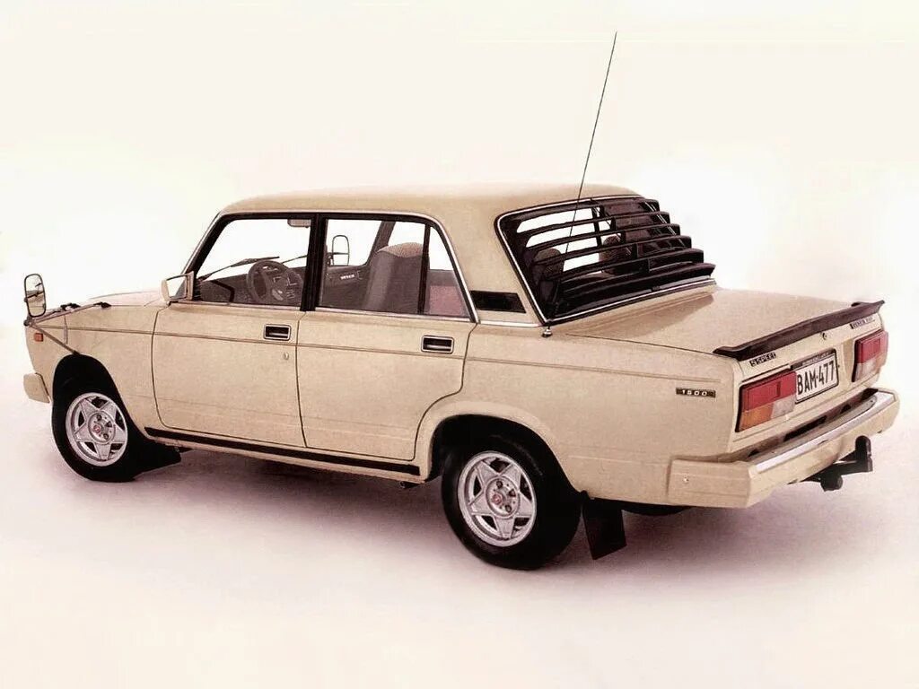Жигули 07 модель. Экспортная лада 2107. ваз-2107 «жигули». lada 2107 ваз-2107. lada 2107 экспортная.
