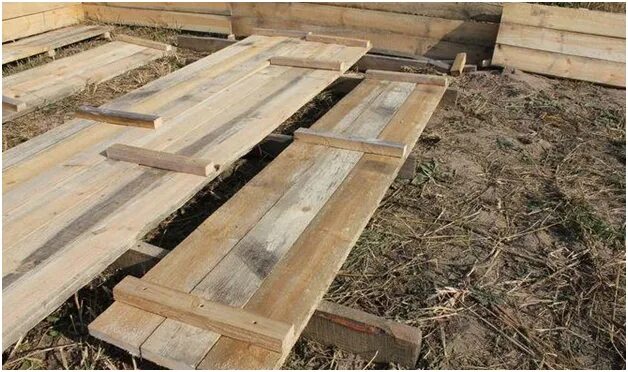 20*200 доски для опалубки. доска заборная 2 сорт. доска 25х150х6000 для опалубки обрезная. опалубка для фундамента толщина 25 мм. опалубка из обрезной доски.