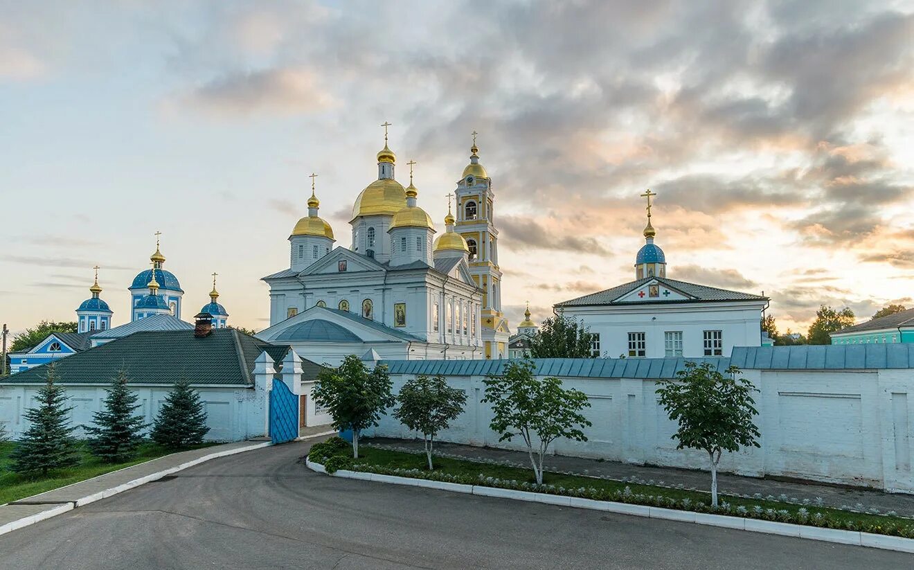 Оранки монастырь фото