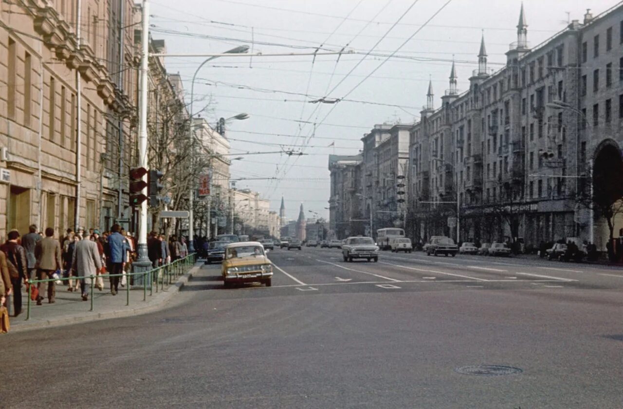 1980 Москва улица Горького. Тверская улица в Москве 1980. Улица Горького Москва 80е. Тверская улица 80 годы.