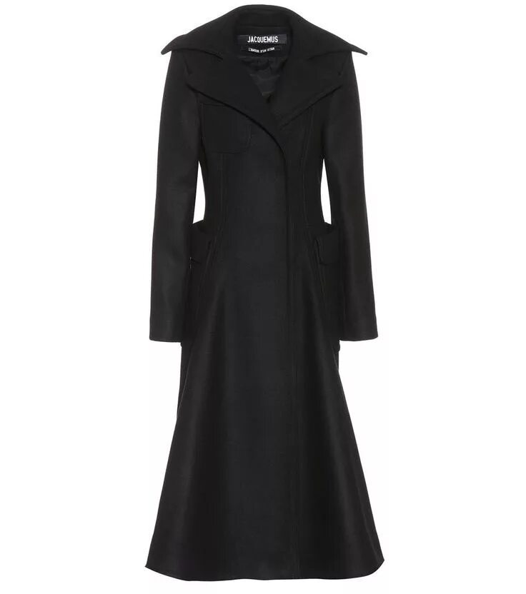 Черное приталенное пальто. Черное пальто jacquemus. пальто приталенное расклешенное. пальто женское приталенное расклешенное.