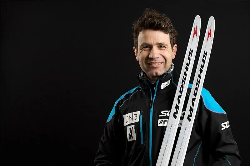 Уле эйнар бьорндален. Норвежский биатлонист уле эйнар бьорндален. Биатлон уле эйнар бьорндален. Биатлонист уле эйнар бьорндален. Бьорндален 2002.