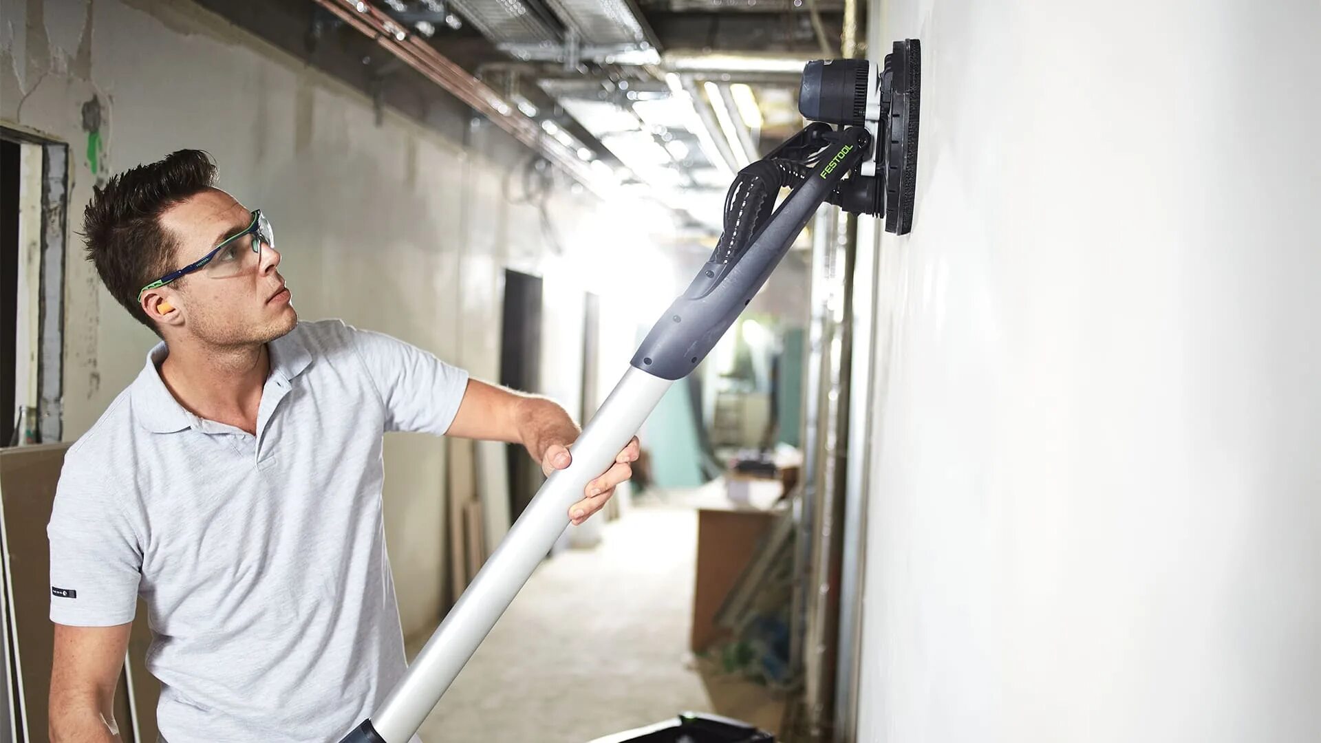 Шлифование стен жирафом. Planex lhs e 225. festool planex lhs-e 225 eq. шлифовальная машинка planex easy lhs-e 225 eq. festool для шлифовки стен.