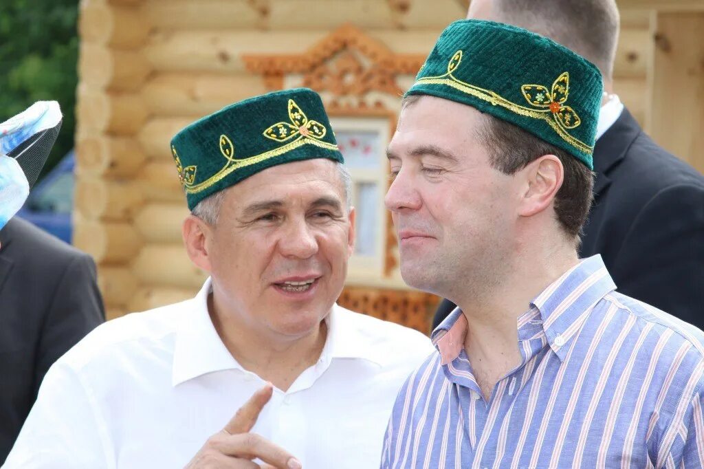 Казанские казанские татары. Башка татарский. Марья мавлиханова татар кызы. Татарские парни. Татарин в тюбетейке.