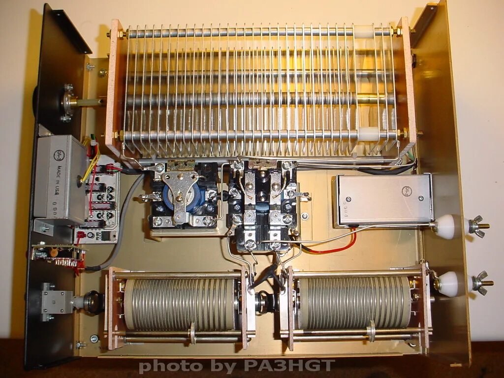 Кв антенный тюнер. Антенный тюнер ut3uez. Ew1mm универсальное согласующее устройство. Антенный тюнер УКВ 70 см. Вариометр р-130.