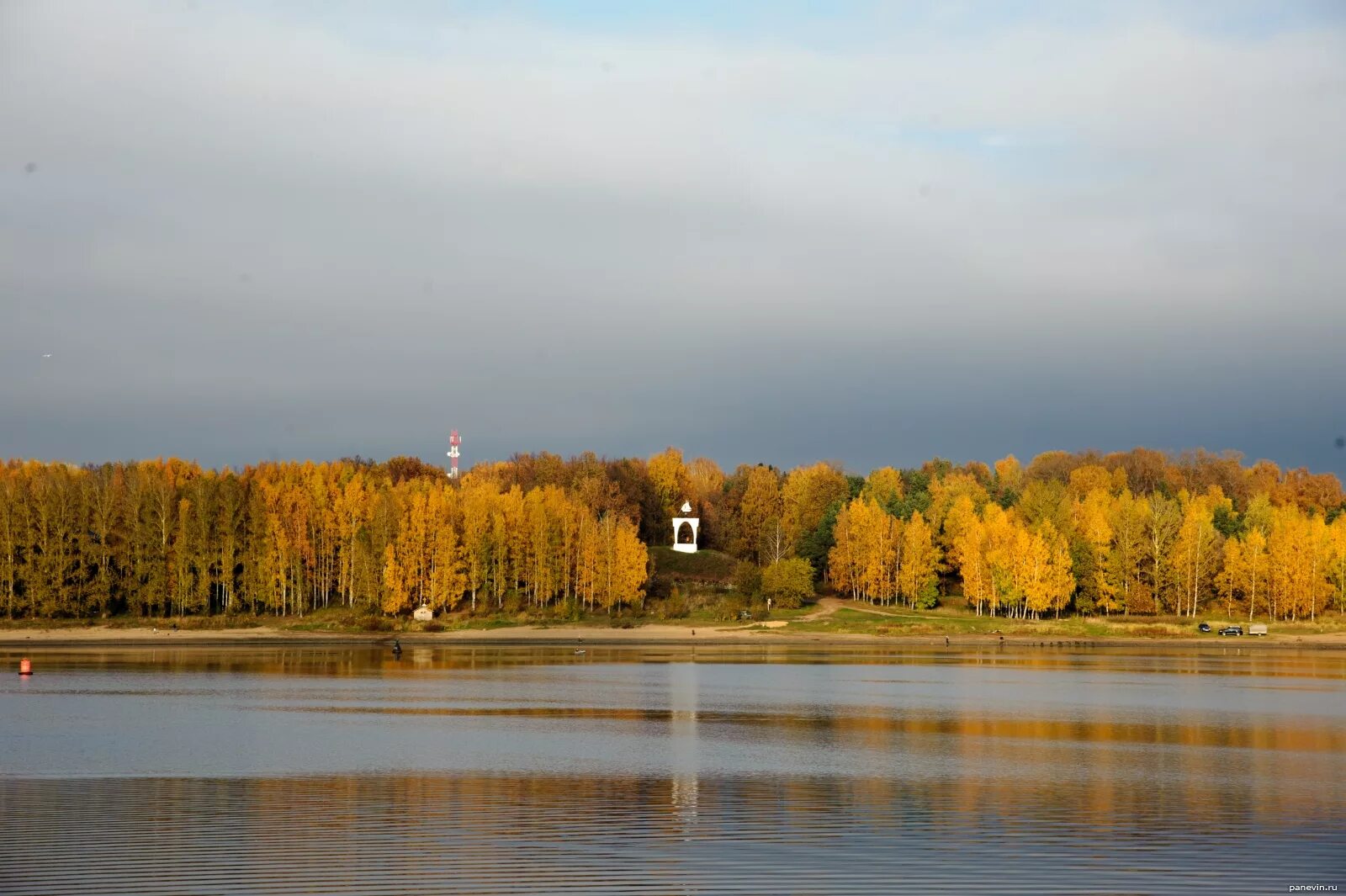 Рыбинск Петровский парк осенью. Рыбинск. Коприно. Природа. Петровский парк Рыбинск. Река Волга Рыбинск.