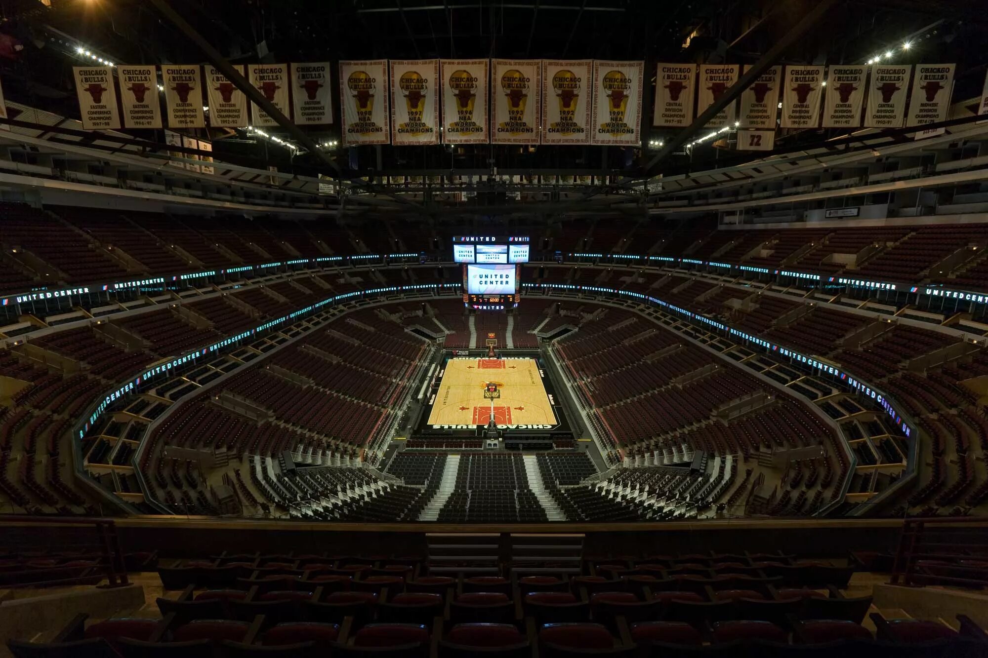 United Center Чикаго. Арена Чикаго Стэдиум. Юнайтед центр Арена. Юнайтед центр Чикаго вместимость.