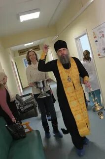 Правильный священник