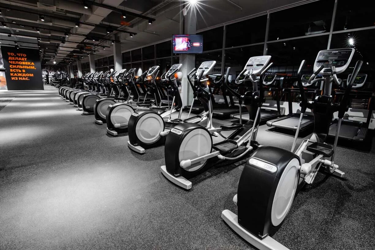 Spirit fitness спб. Spirit fitness раменки тиара. Spirit fitness марьина роща. Спирит спортзал семеновская. Spirit фитнес дежнева.