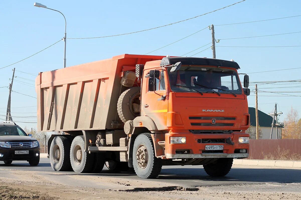 Купить камаз в перми. КАМАЗ 6520-43. Колесо КАМАЗ 6520 43. КАМАЗ 6520 нав свалке. Fototruck ru Куба КАМАЗ 6520.