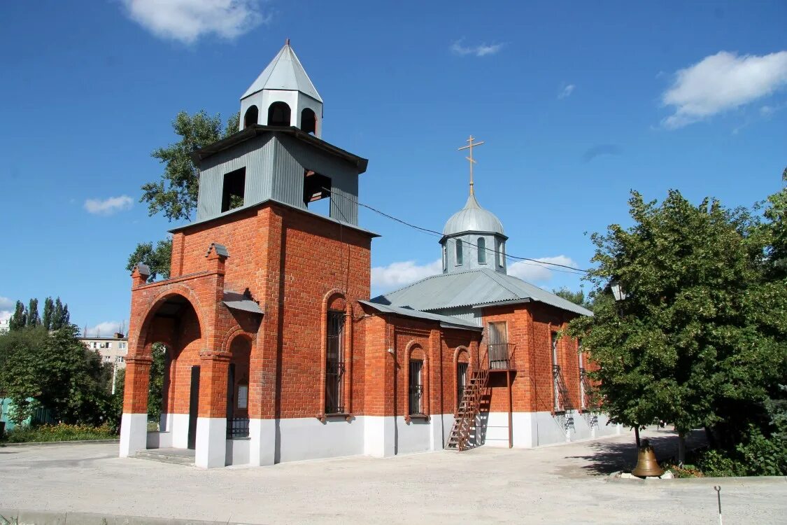 Всехсвятская церковь москва. Всехсвятская церковь на егошихинском кладбище пермь. Церковь всех святых пермь на егошихинском кладбище. Храм всех святых в земле российской просиявших в парке победы спб. Храм всех святых москва сокол.