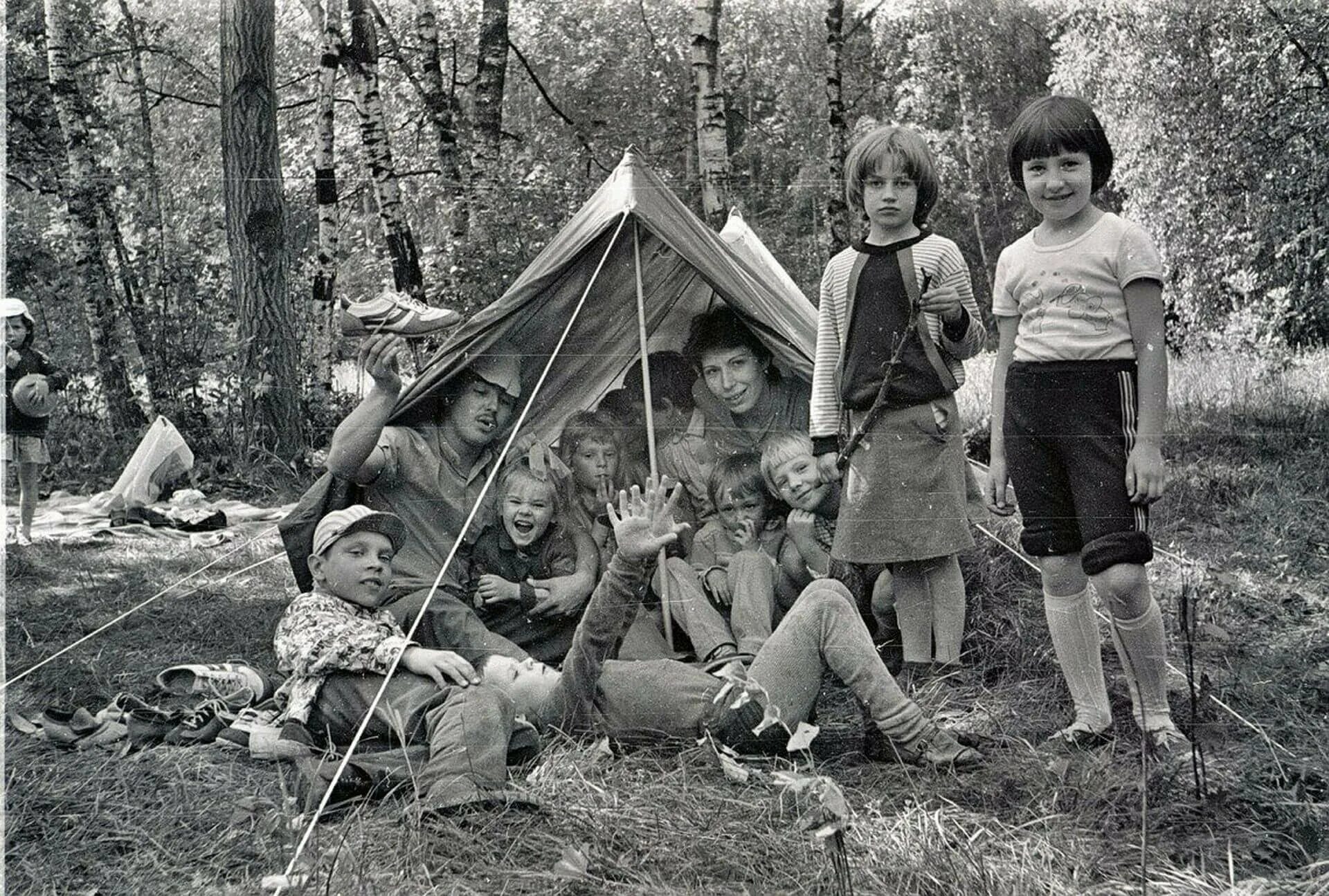 Детство советского времени. Советские дети в походе. Счастливое советское детство. Советские дети летом. Советские детские лагеря.