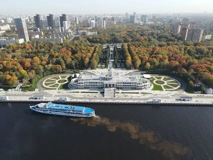 Речной вокзал куда сходить