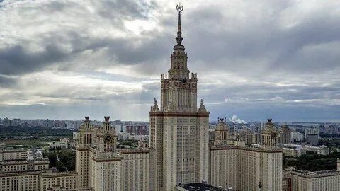 Главное здание в городе