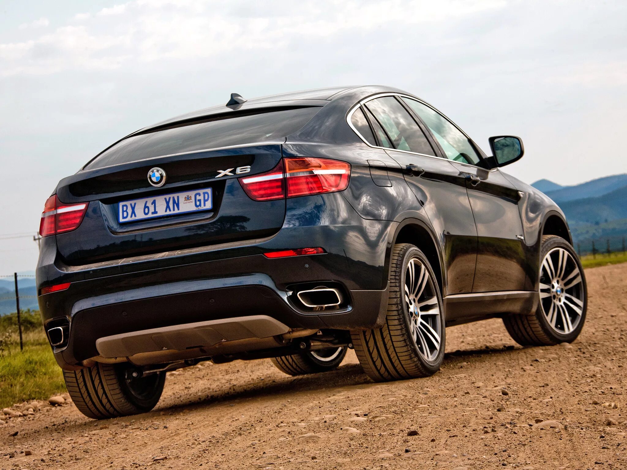 Bmw x6 бензин. BMW х6. БМВ Икс 6. БМВ х6 gt. BMW x6 xdrive50i.