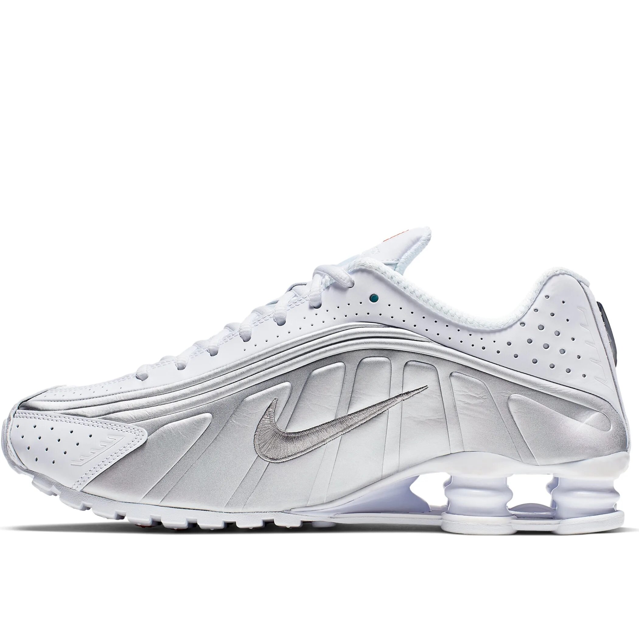 Кроссовки найк 2025 год. Nike shox r4. кроссовки nike шокс. кроссовки найк шокс сильвер. шоксы найк белые.