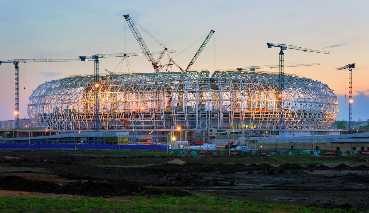 Stadium build. Стадион Саранск Арена. Мордовия Арена Саранск. Мордовия Арена стройка. Стадион Мордовия Арена.