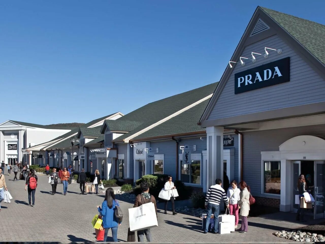 Торговую аутлет. Woodbury premium outlets. woodbury common premium outlets. аутлет в нью-йорке woodbury. woodbury premium outlet америка.