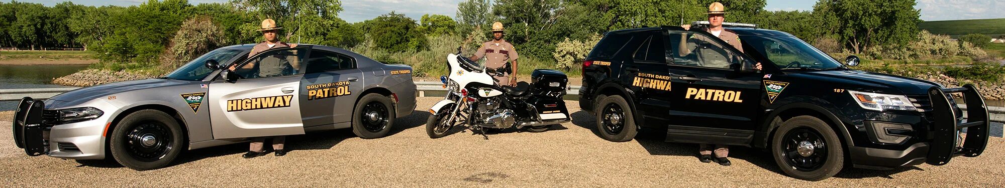 South Dakota Highway Patrol. Униформа California Highway Patrol. Южная Дакота полиция. Chrysler СД Valiant Highway Patrol Trax.