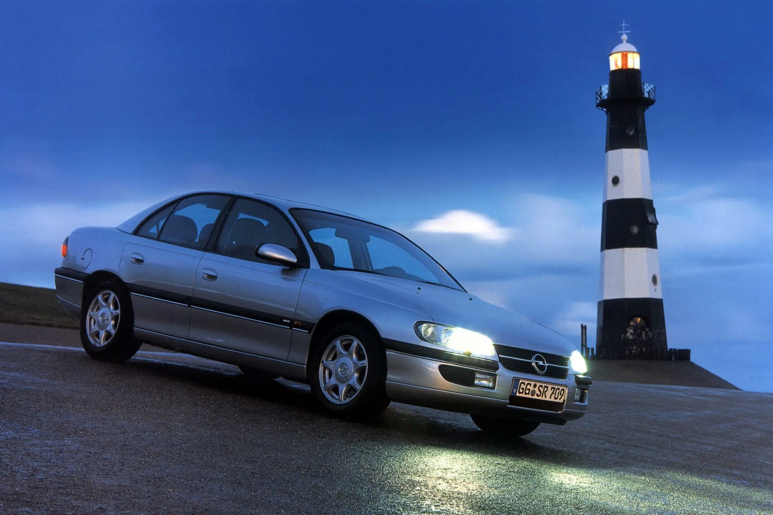 Машину опель омега б. Opel Omega b 1994-1999. Opel Omega b. Opel Omega 1994. Опель Omega b.