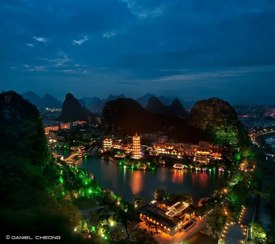 Guangxi. Гуйлинь Гуанси. Гуйлинь город. Гуйлинь Китай. Город Яншо в Китае.