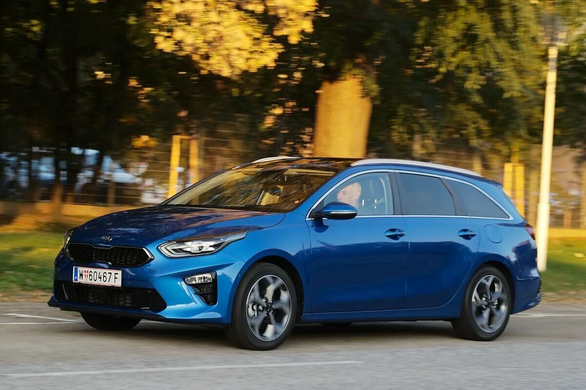 Kia Ceed SW универсал. Kia Ceed 2022 универсал. Kia Ceed универсал синяя 2022. Kia Ceed SW 2022 синий. Сид универсал 2022