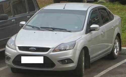 Запчасти на форд фокус 2. Перед форд фокус 2 в разборе. Запчасти на хендай солярис 2011. Ford focus 1998-2005 на проставках. Кузовные детали форд фокус 2.