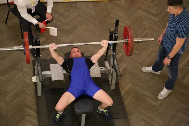 современные гераклы. скульптура геракла в академии художеств. современные гераклы. современные гераклы. современные гераклы.