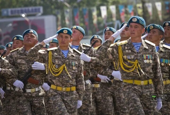 7 май 2012 года. Аэромобильные войска Казахстана. ВДВ Казахстана. Десантники в Казахстане. Воздушно-десантные войска Казахстана.