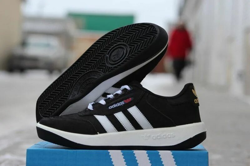 Кроссовки adidas Olimpia Olympia. Кроссовки adidas Oxford. Кроссовки адидас Олимпия 88. Кроссовки иранские Fateh адидас. Кроссовки мужские производство