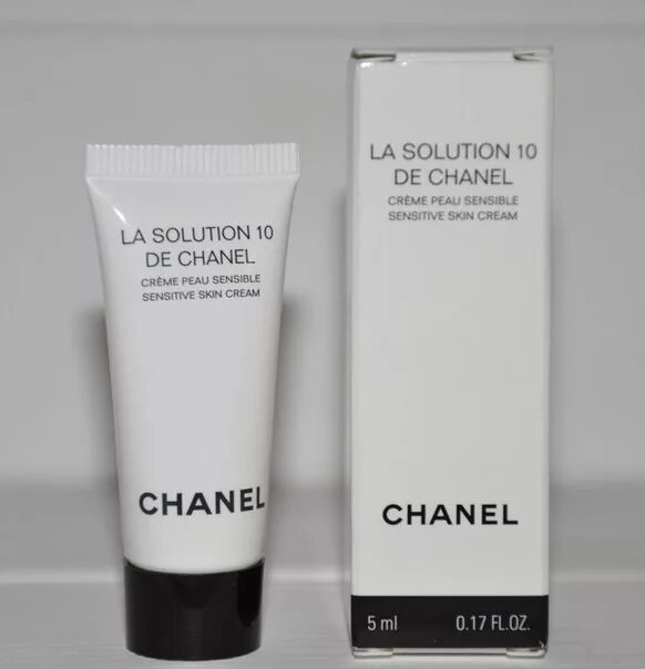 La solution 10 de Chanel крем. La solution Шанель крем для чувствительной кожи. Крем Шанель для лица. Крем cc для лица Шанель.