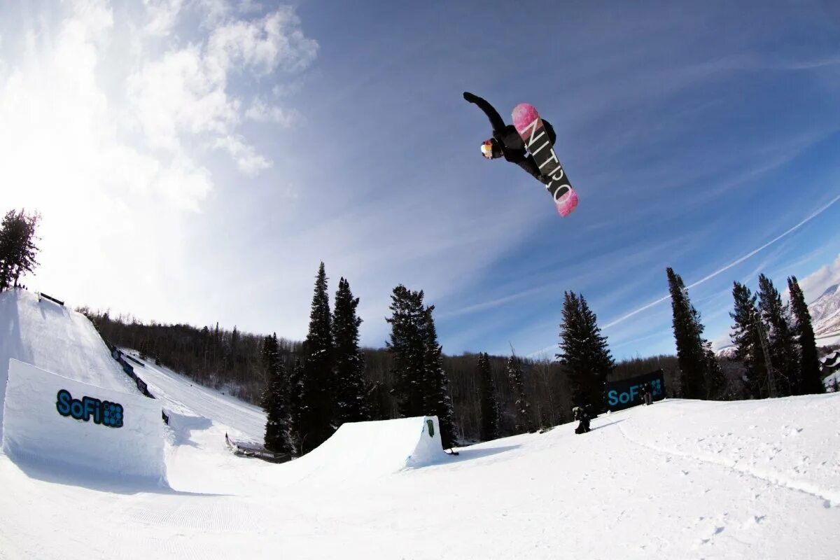 Слоупстайл трасса старт. Фристайл слоупстайл трасса. Слоупстайл сноуборд. Slopestyle сноуборд. Сноубординг слоупстайл.